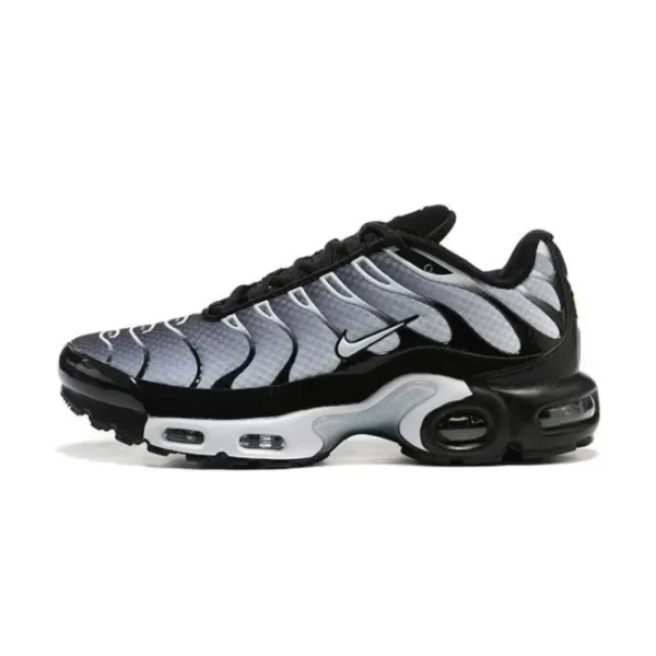 Nike Air Max Plus Black Metallic Silver